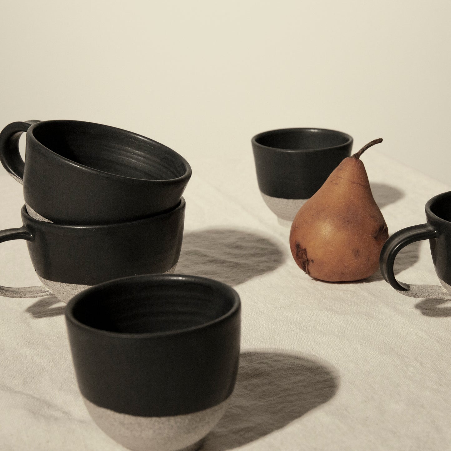 Sandstone Cup - Black